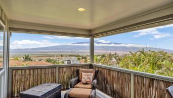 801  Haawi St Waikapu, Wailuku home - photo 2 of 50