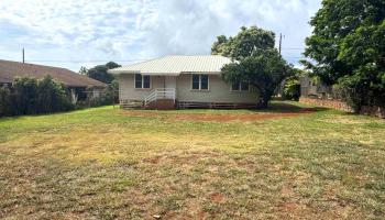 810  Leomele St Kualapuu, Molokai home - photo 3 of 13
