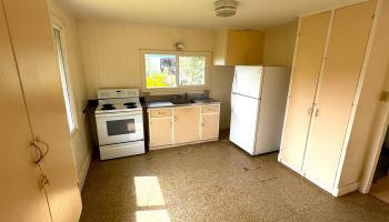 810  Leomele St Kualapuu, Molokai home - photo 6 of 13