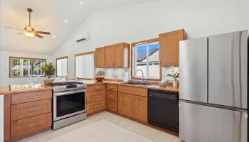 812  Mahealani Pl , Kihei home - photo 4 of 26