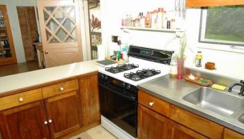 83 Wailua Rd , Hana home - photo 5 of 22 83 Wailua Rd , Hana home - photo 5 of 22