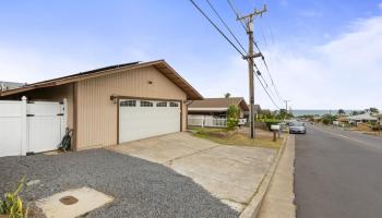 850  Makaala Dr , Wailuku home - photo 3 of 50