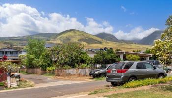 857  Hopoe St , Lahaina home - photo 2 of 40