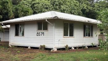 8579  Kamehameha V Hwy Pukoo, Molokai home - photo 3 of 24