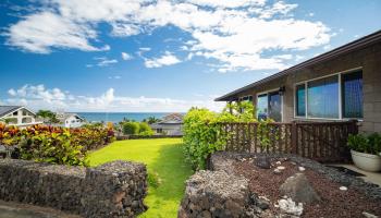 90  Hoauna St Ocean View Estates, Wailuku home - photo 3 of 36