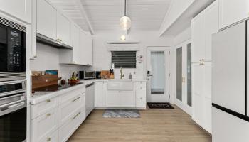 911  Lekeona Loop , Wailuku home - photo 3 of 46