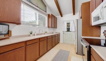 978  Lekeona Loop , Wailuku home - photo 3 of 40