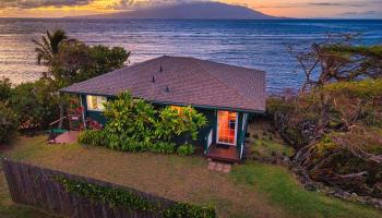 9916  Kamehameha V Hwy ,  home - photo 1 of 19