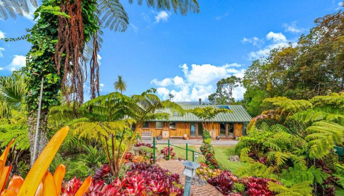 103  Johnson Rd Kula Lodge, Kula/Ulupalakua/Kanaio home - photo 1 of 50