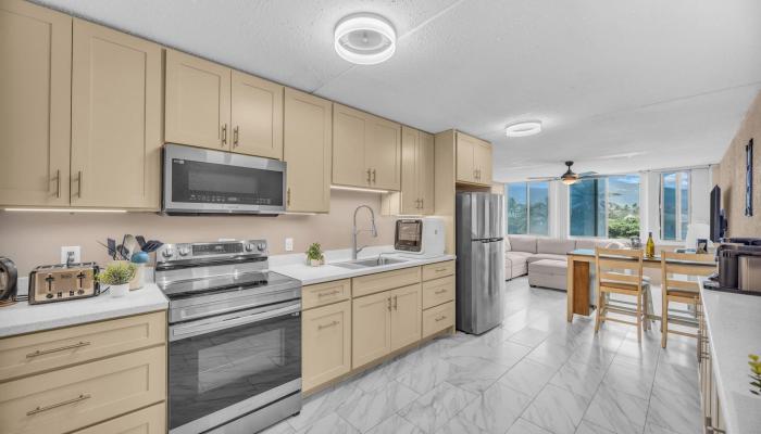 Harbor Lights condo # D402, Kahului, Hawaii - photo 1 of 35