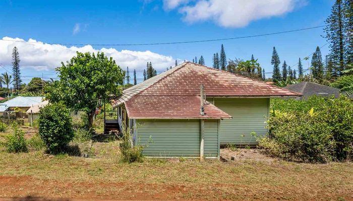 1157  QUEENS St , Lanai home - photo 1 of 30
