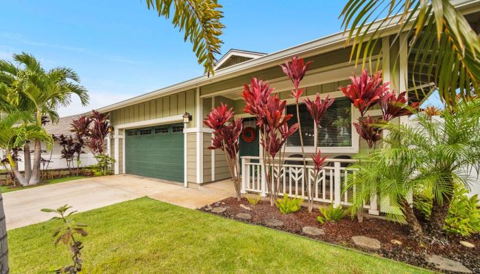 136  Naulu St Kehalani, Wailuku home - photo 1 of 41