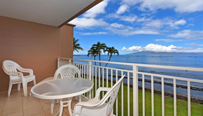 Lahaina Roads condo # 304, Lahaina, Hawaii - photo 1 of 29