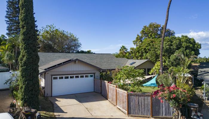 1672  Kahaone Pl Waiohuli Estates, Kihei home - photo 1 of 50