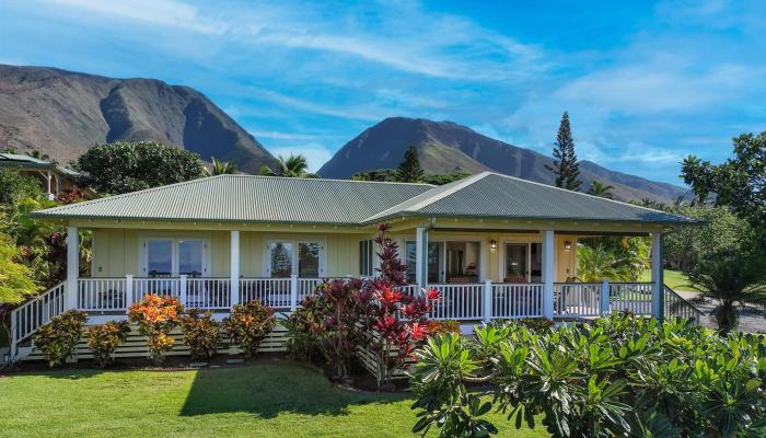 172  Paia Pohaku Pl Launiupoko, Lahaina home - photo 1 of 27