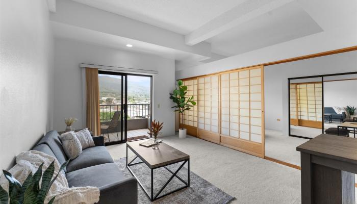 Maui Realty Suites condo # 508, Wailuku, Hawaii - photo 1 of 29