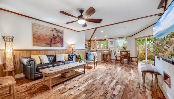 19  Hoku Pl , Spreckelsville/Paia/Kuau home - photo 1 of 37