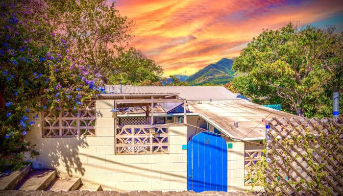 193  Church St , Wailuku home - photo 1 of 50