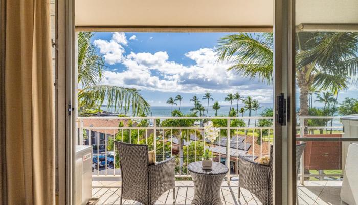 Island Surf condo # 512, Kihei, Hawaii - photo 1 of 41