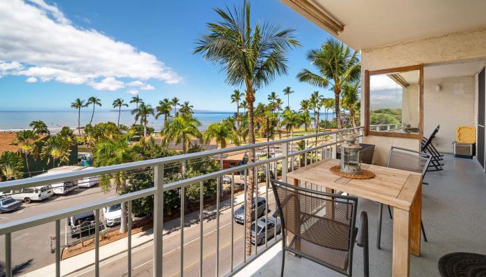 Island Surf condo # 514, Kihei, Hawaii - photo 1 of 47