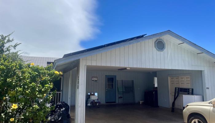 208  Market St , Wailuku home - photo 1 of 33