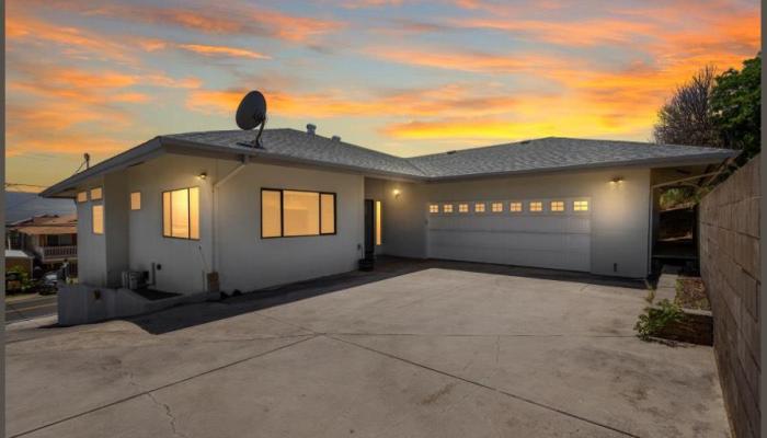 255  Liholiho St Sandhills, Wailuku home - photo 1 of 27