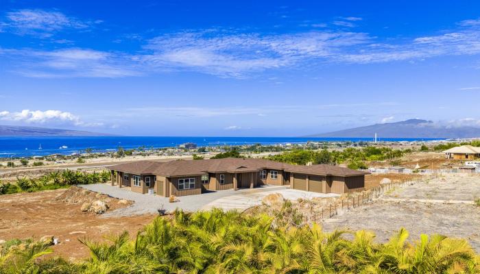 257  Hokiokio Pl Puunoa, Lahaina home - photo 1 of 48