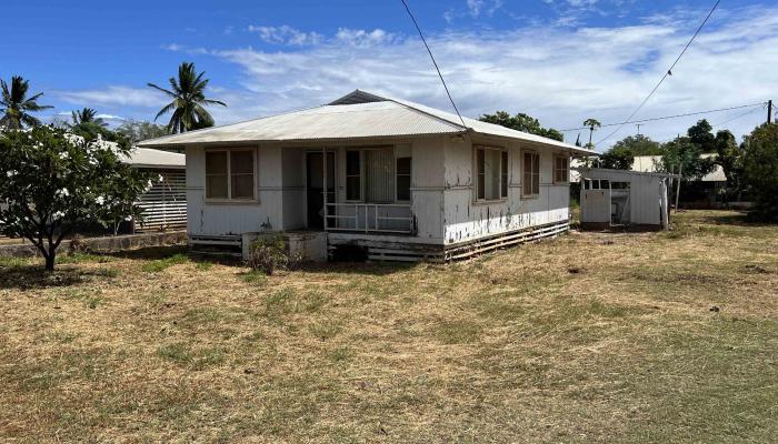 258  Kamehameha V Hwy , Molokai home - photo 1 of 16