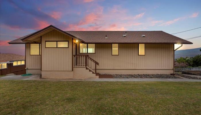 263  Alu Rd Old Wailuku Heights, Wailuku home - photo 1 of 43