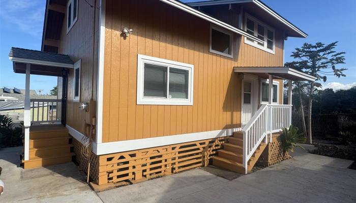 31  Kuhunia St , Wailuku home - photo 1 of 4