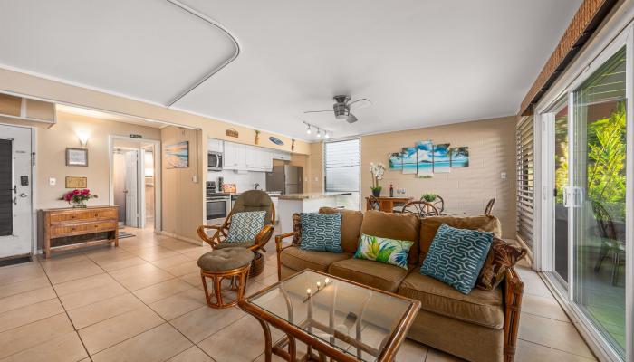 Maui Sands I condo # 1F, Lahaina, Hawaii - photo 1 of 32