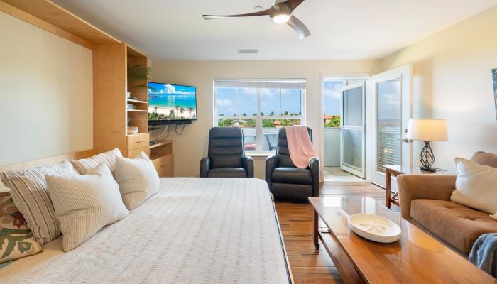 The Breakers condo # E41, Lahaina, Hawaii - photo 1 of 42