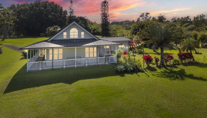 44  Kaupakalua Rd , Haiku home - photo 1 of 48