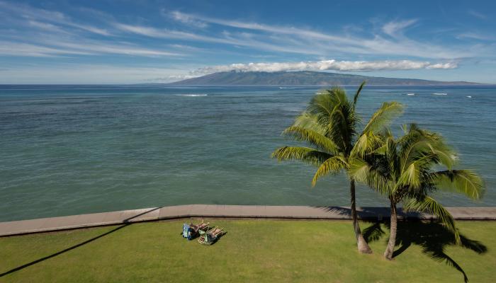 Kahana Reef condo # 415, Lahaina, Hawaii - photo 1 of 32