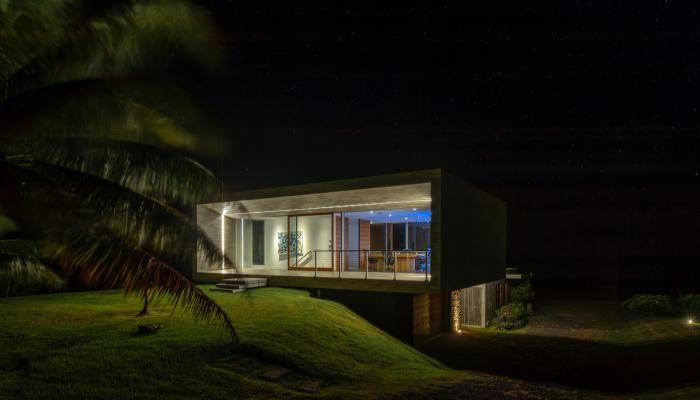 454  Hoolawa Rd Hoolawa Point, Haiku home - photo 1 of 43