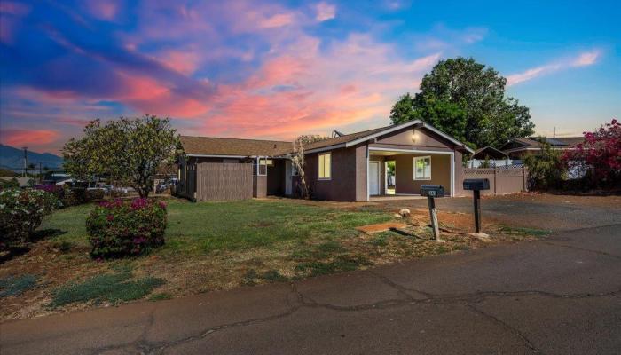 460  Kinaole Cir , Kihei home - photo 1 of 42