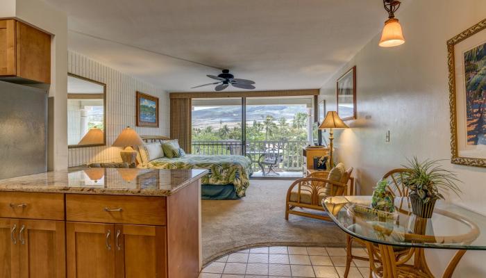 Lahaina Shores condo # 316, Lahaina, Hawaii - photo 1 of 6