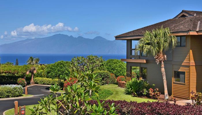 Masters condo # 4207, Lahaina, Hawaii - photo 1 of 30