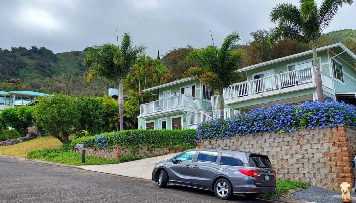 516  Polulani Dr , Wailuku home - photo 1 of 32