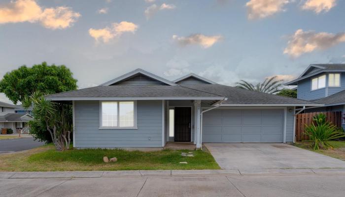 590  Akolea St Kaimana, Wailuku home - photo 1 of 10