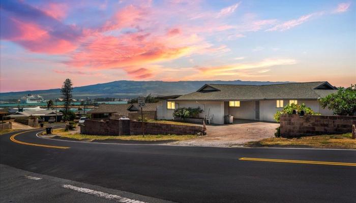 618  Liholiho St Wailuku, Wailuku home - photo 1 of 50