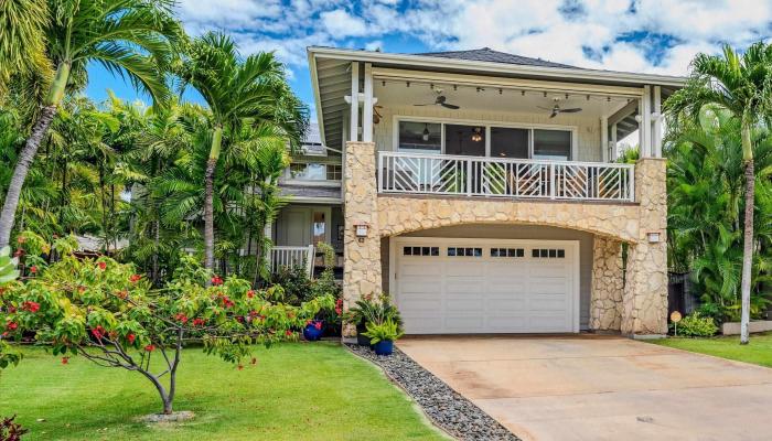 63  Laukahi St Moana Estates, Kihei home - photo 1 of 32