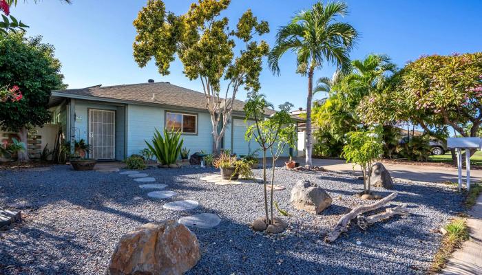 81  Kawailani Cir , Kihei home - photo 1 of 39