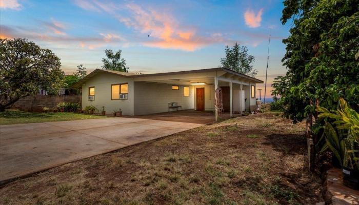 857  Hopoe St , Lahaina home - photo 1 of 40